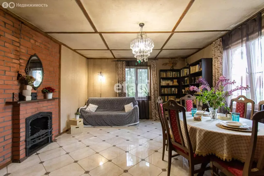 Дом в городской посёлок Вырица, Советская улица (225.8 м) - Фото 2