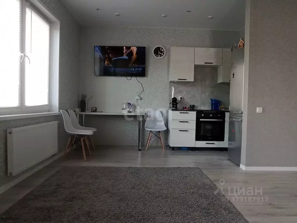 2-к кв. Тюменская область, Тюмень ул. Героев Сталинградской битвы, 11 ... - Фото 1