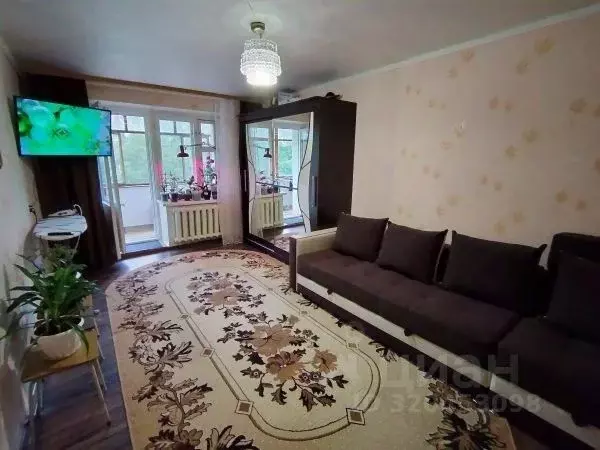 2-к кв. Курганская область, Курган Заозерный жилрайон, 6-й мкр, 16 ... - Фото 1