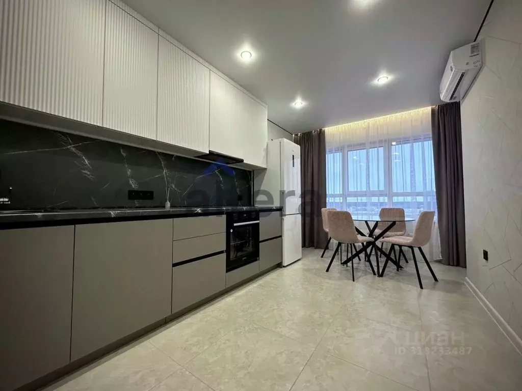 2-к кв. Татарстан, Казань ул. Рауиса Гареева, 105Б (49.0 м) - Фото 1