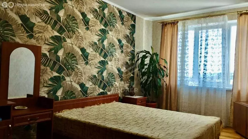3-комнатная квартира: Кореиз, Южная улица, 26 (78 м) - Фото 0