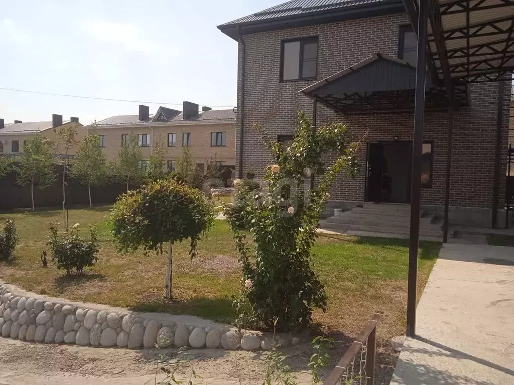 Дом в Ставропольский край, Железноводск городской округ, пос. ... - Фото 1