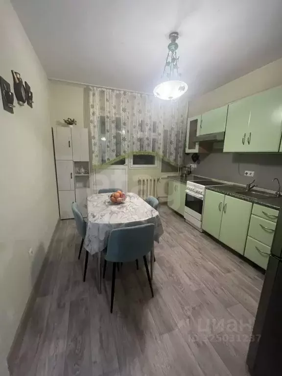 2-к кв. Ямало-Ненецкий АО, Салехард ул. Гаврюшина, 17 (76.6 м) - Фото 1