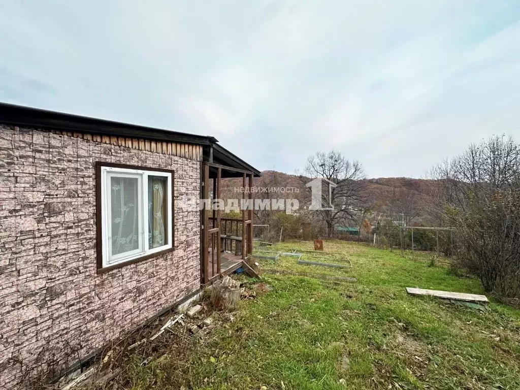 Дом в Приморский край, Находка Строитель СНТ, ул. Кедровая, 1 (20 м) - Фото 1