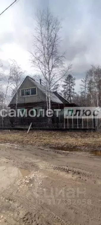 Дом в Саха (Якутия), Покровск ул. Сталинка, 43 (30 м) - Фото 0