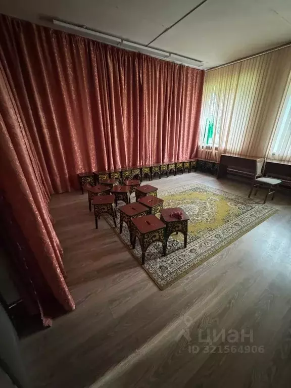 Помещение свободного назначения в Алтайский край, Барнаул ул. Антона ... - Фото 1