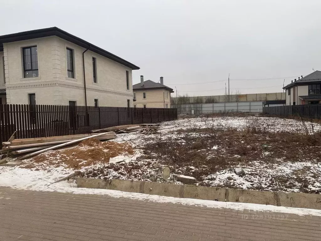 Участок в Московская область, Истра муниципальный округ, д. Покровское ... - Фото 1