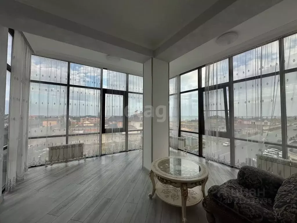 3-к кв. Дагестан, Каспийск просп. Акулиничева, 10 (110.0 м) - Фото 0
