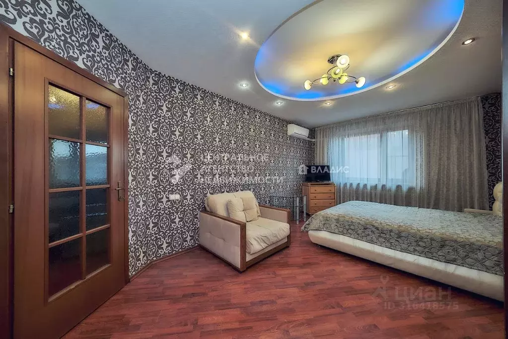 2-к кв. Рязанская область, Рязань ул. Есенина, 45к1 (71.2 м) - Фото 1