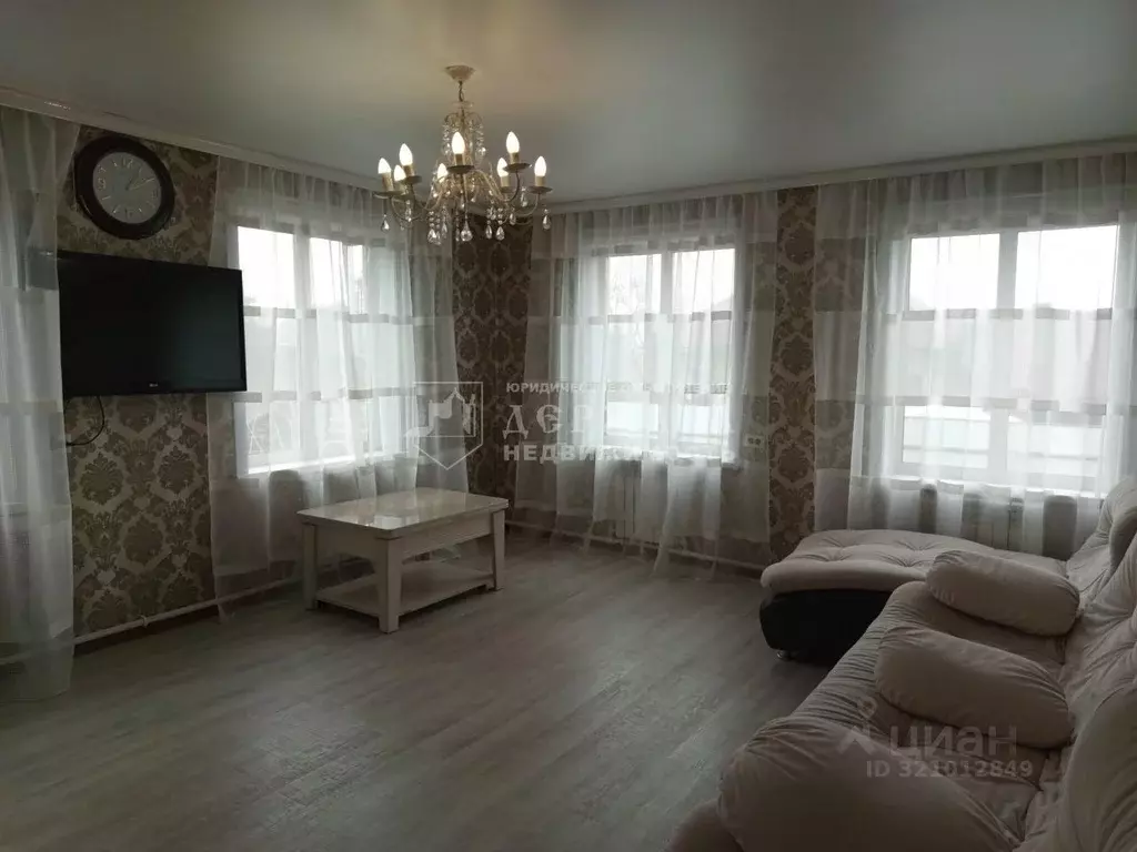 Дом в Кемеровская область, Ленинск-Кузнецкий ул. Дунаевского (58 м) - Фото 1