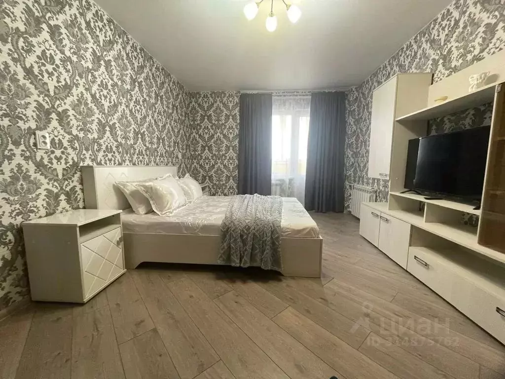 1-к кв. Волгоградская область, Волгоград ул. Космонавтов, 41 (35.0 м) - Фото 0