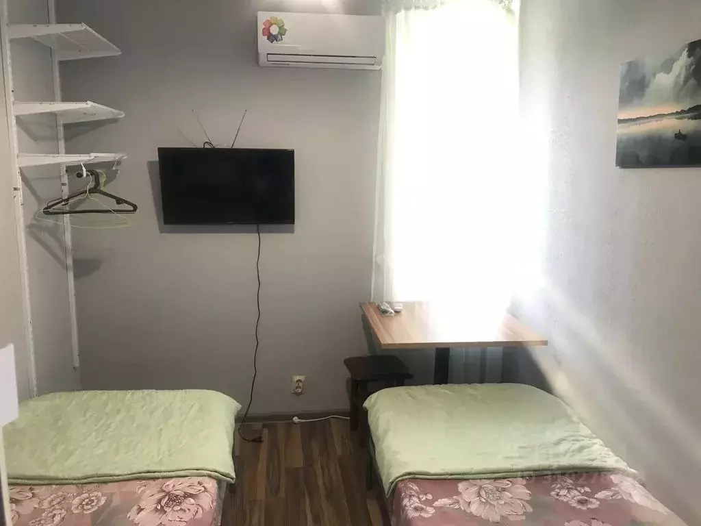 Комната Краснодарский край, Сочи Светлана мкр, ул. Грибоедова, 3 - Фото 0