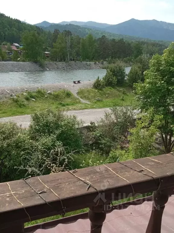 Дом в Алтай, Чемальский район, с. Чемал Курортная ул., 34 (70 м) - Фото 0