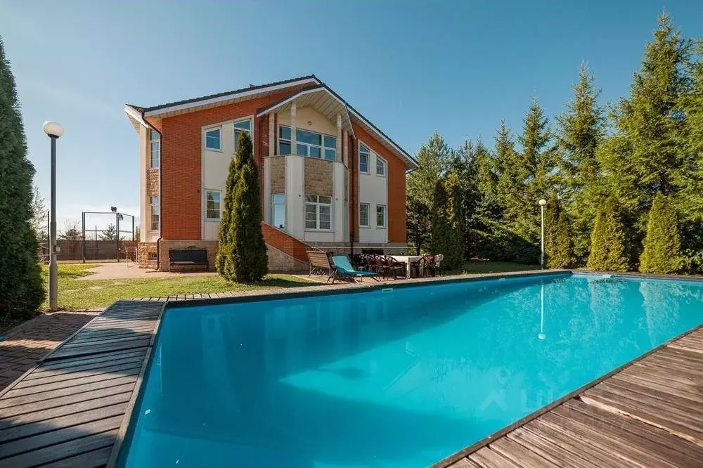 Дом в Московская область, Звенигород Одинцовский городской округ,  ... - Фото 1