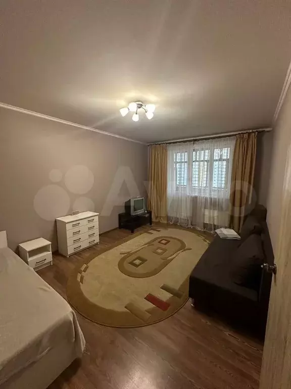 1-к. квартира, 40 м, 10/17 эт. - Фото 0