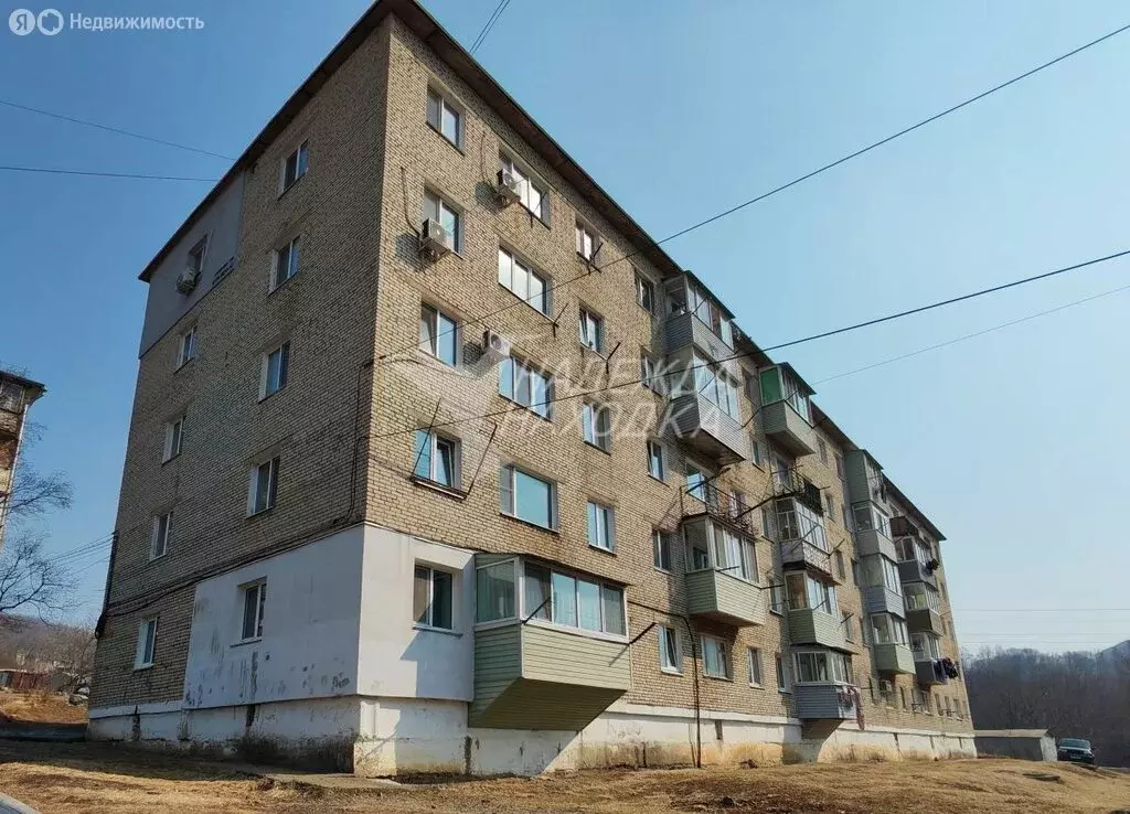 3-комнатная квартира: Фокино, улица Тихонова, 2 (54.5 м) - Фото 1