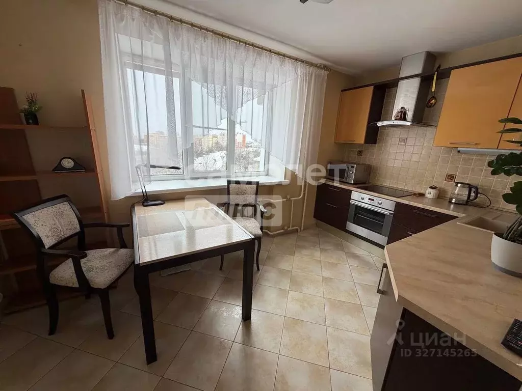 2-к кв. Марий Эл, Йошкар-Ола Первомайская ул., 166 (72.0 м) - Фото 1