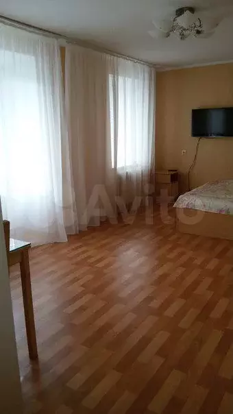 1-к. квартира, 50 м, 4/9 эт. - Фото 1