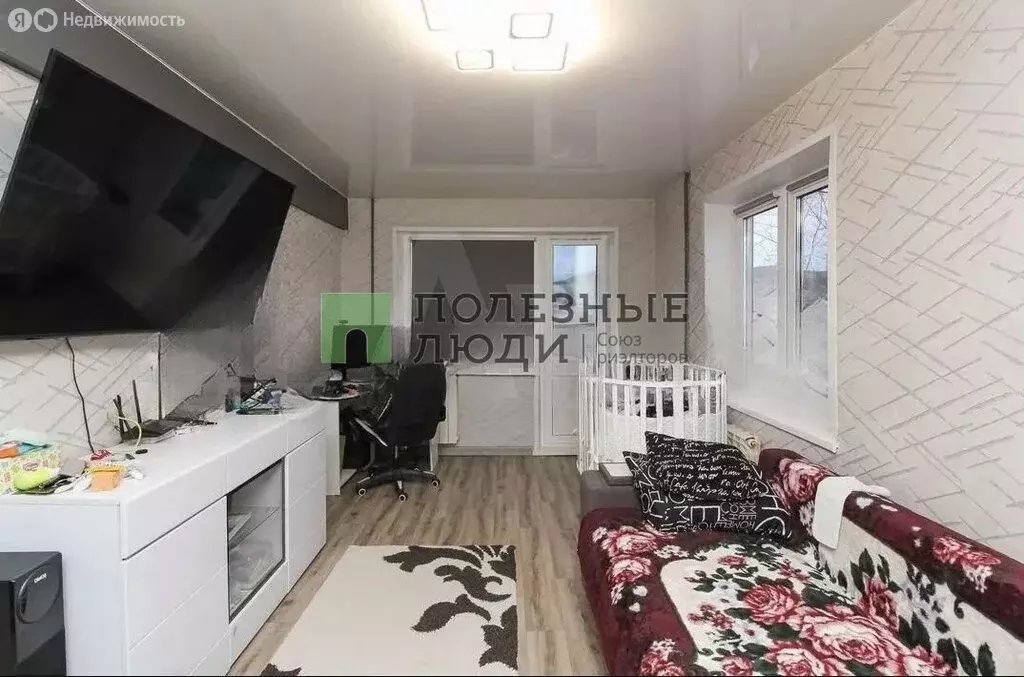 2-комнатная квартира: Красноярск, микрорайон Черёмушки, Ширинская ... - Фото 1