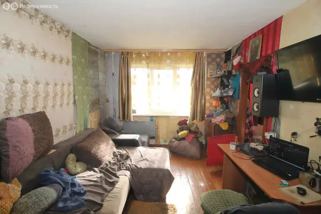 4-комнатная квартира: Междуреченск, Октябрьская улица, 12 (60.7 м) - Фото 1