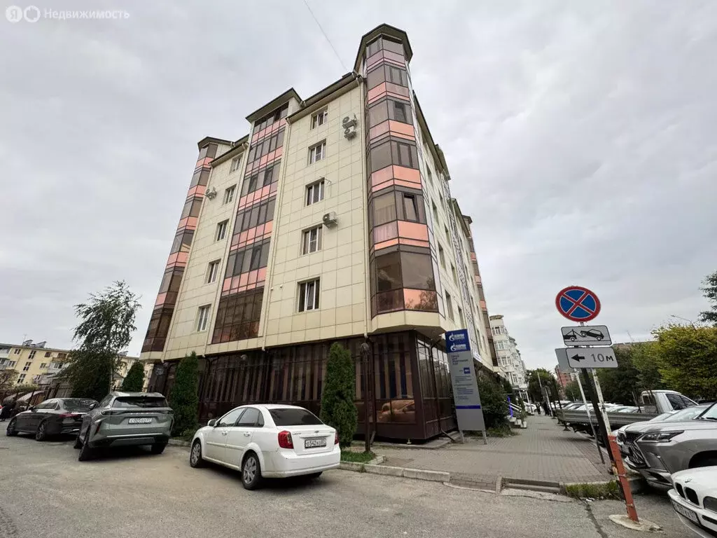 3-комнатная квартира: Нальчик, улица Пушкина, 31 (115 м) - Фото 0