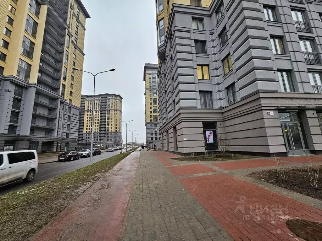 Помещение свободного назначения в Санкт-Петербург Октябрьская наб., 40 ... - Фото 1