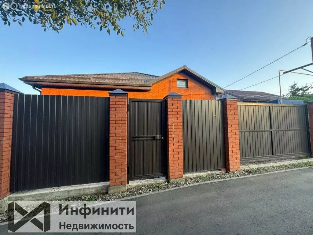 Дом в Ставрополь, улица Чапаева, 99 (100 м) - Фото 0