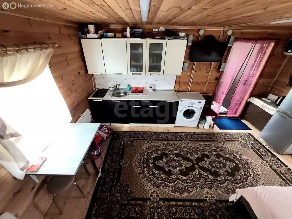 Дом в Псковская область, Печорский муниципальный округ, деревня ... - Фото 0