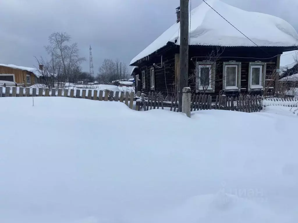 Дом в Свердловская область, Шалинский городской округ, пос. Шамары ул. ... - Фото 1