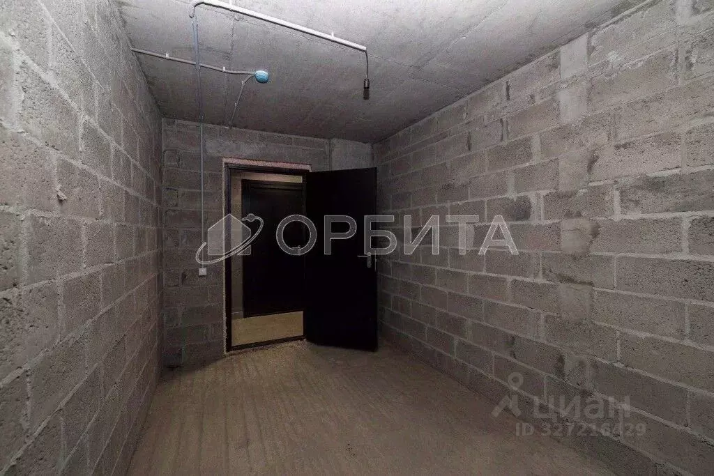 Склад в Тюменская область, Тюмень ул. Игоря Комиссарова, 5 (5 м) - Фото 2