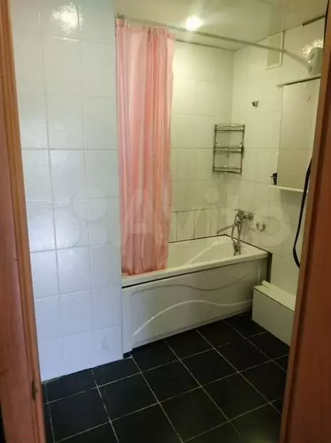 3-к. квартира, 60м, 2/5эт. - Фото 0