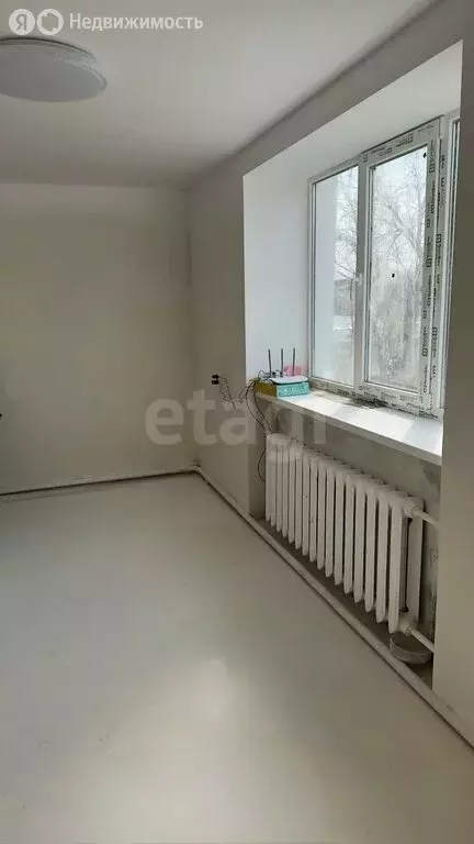 2-комнатная квартира: Белогорск, Садовая улица, 18 (42.8 м) - Фото 0