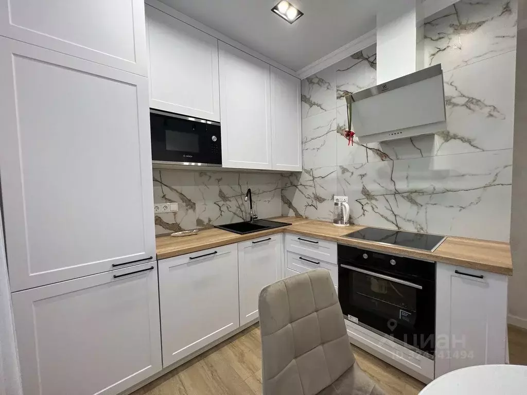 3-к кв. Татарстан, Казань ул. Братьев Касимовых, 35 (65.0 м) - Фото 2