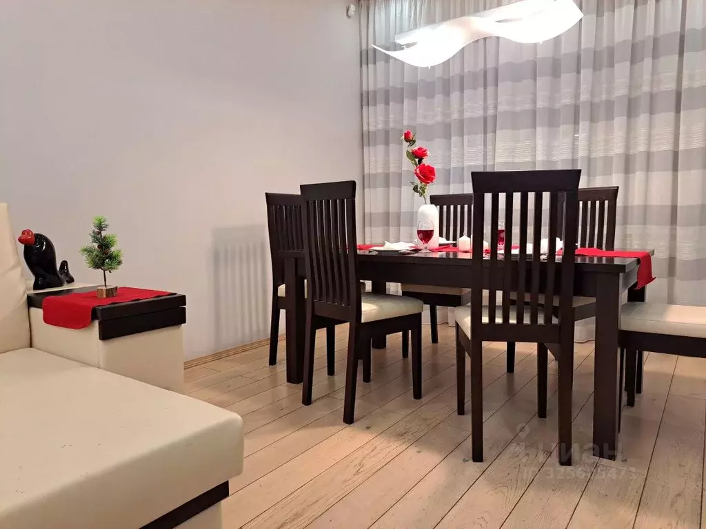 4-к кв. Омская область, Омск Старгород мкр, ул. Тютчева, 4 (133.0 м) - Фото 2