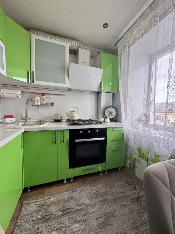 2-к. квартира, 52 м, 5/5 эт. - Фото 0
