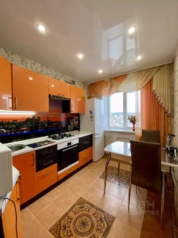 3-к кв. Кировская область, Омутнинск ул. Воровского, 13 (61.0 м) - Фото 1