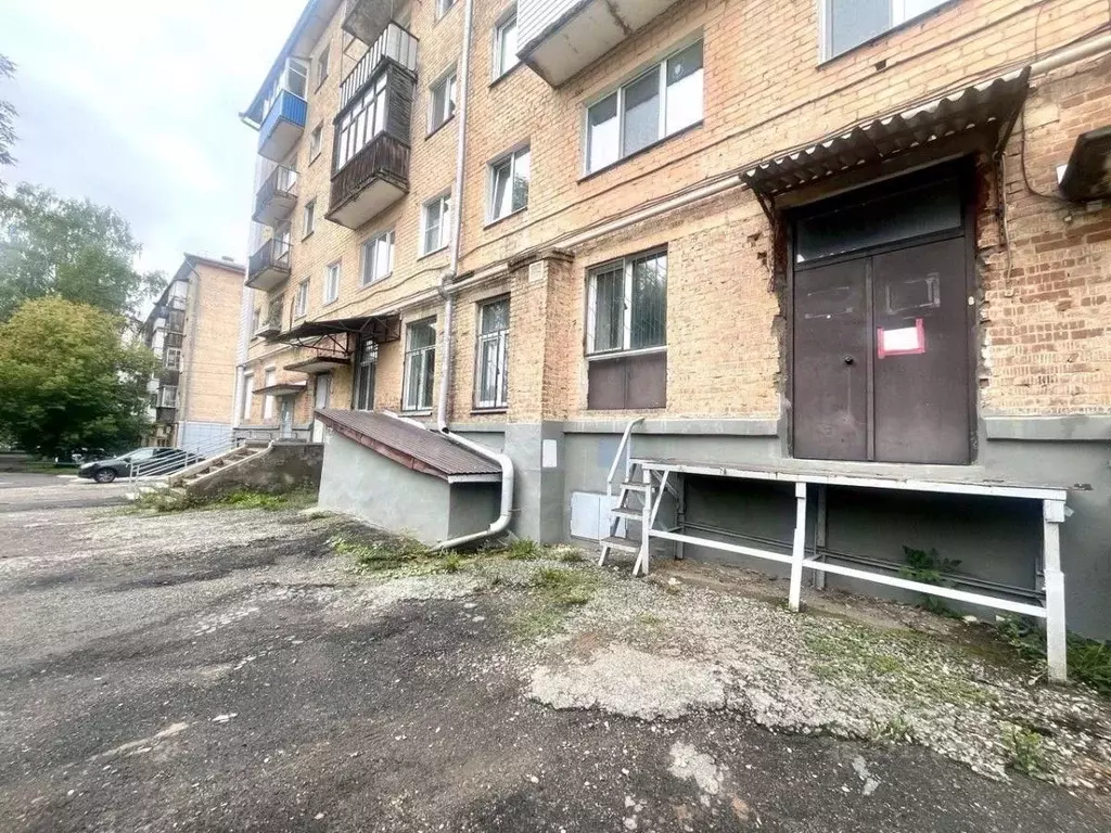 Помещение свободного назначения в Удмуртия, Ижевск Воткинское ш., 34 ... - Фото 0