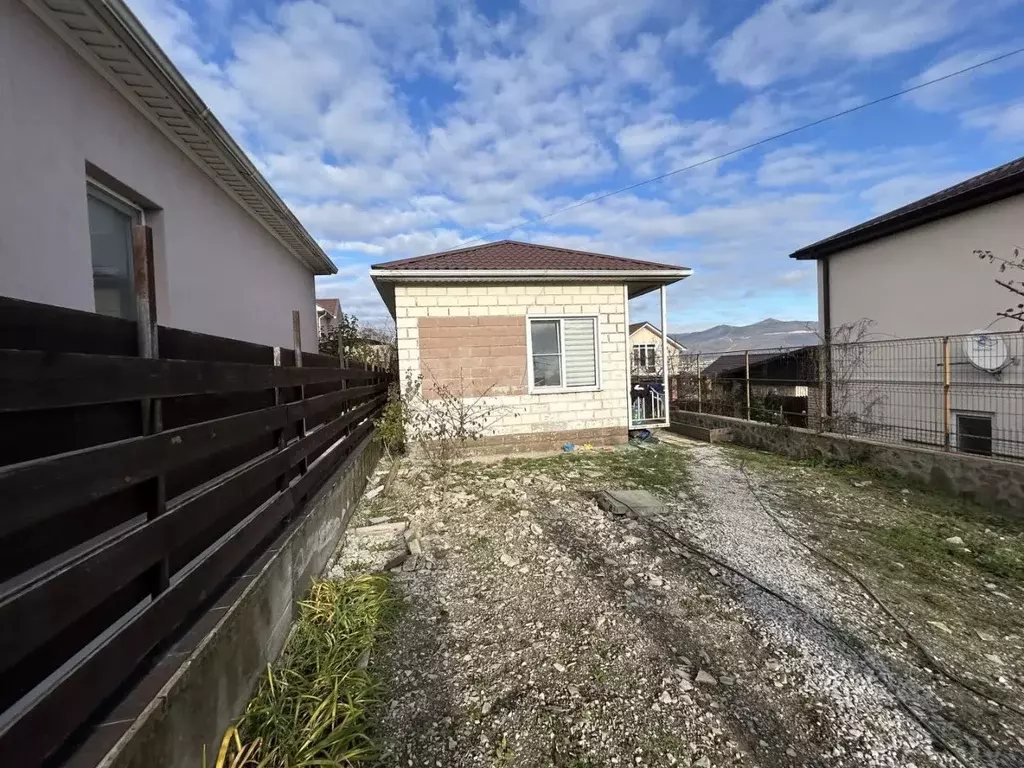 Дом в Краснодарский край, Новороссийск Цемдолина тер., ул. Айвовая (39 ... - Фото 1