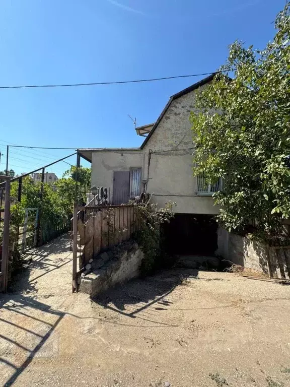 Дом в Крым, Сакский район, с. Суворовское  (80 м) - Фото 0