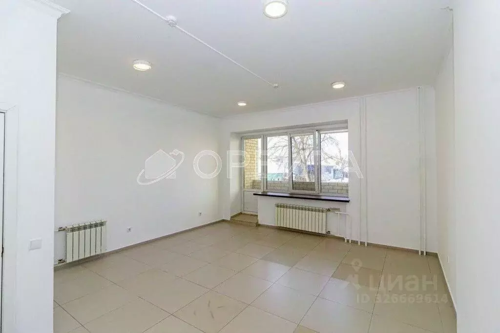 Помещение свободного назначения в Тюменская область, Тюмень ул. ... - Фото 1