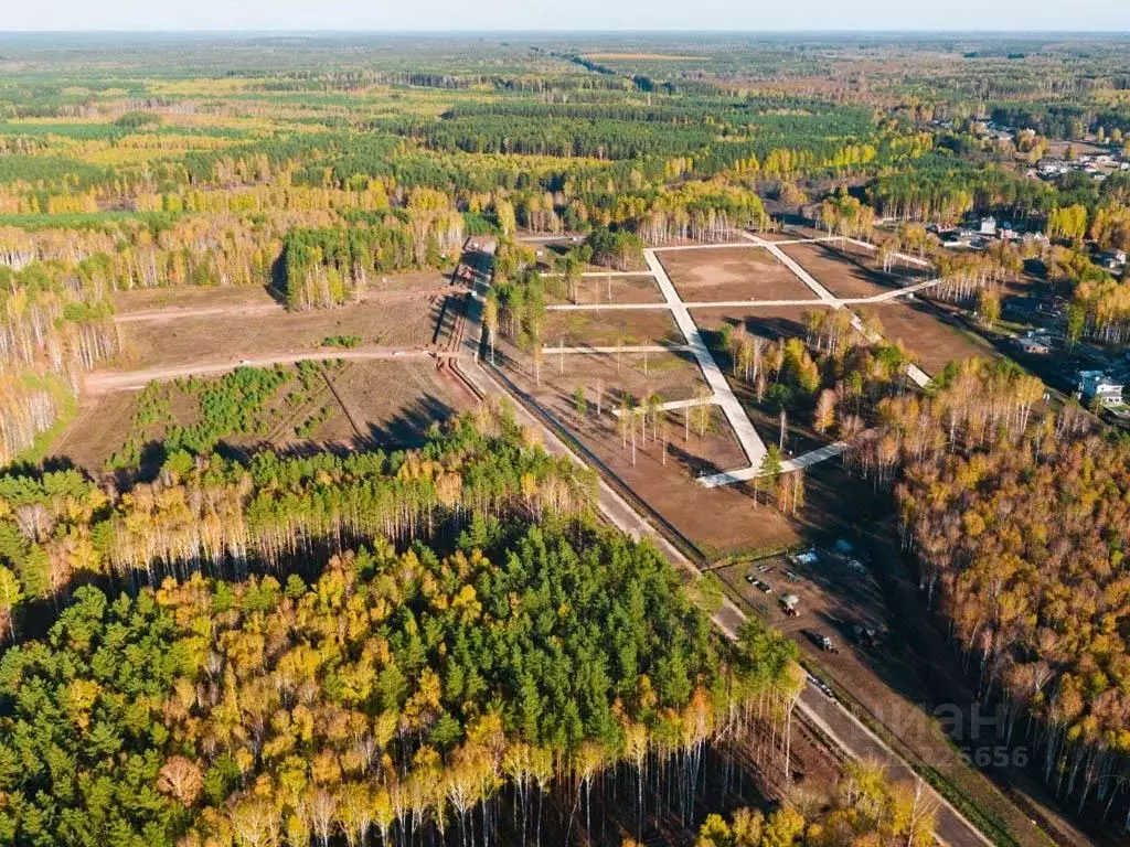 Участок в Свердловская область, Сысертский городской округ, пос. ... - Фото 0