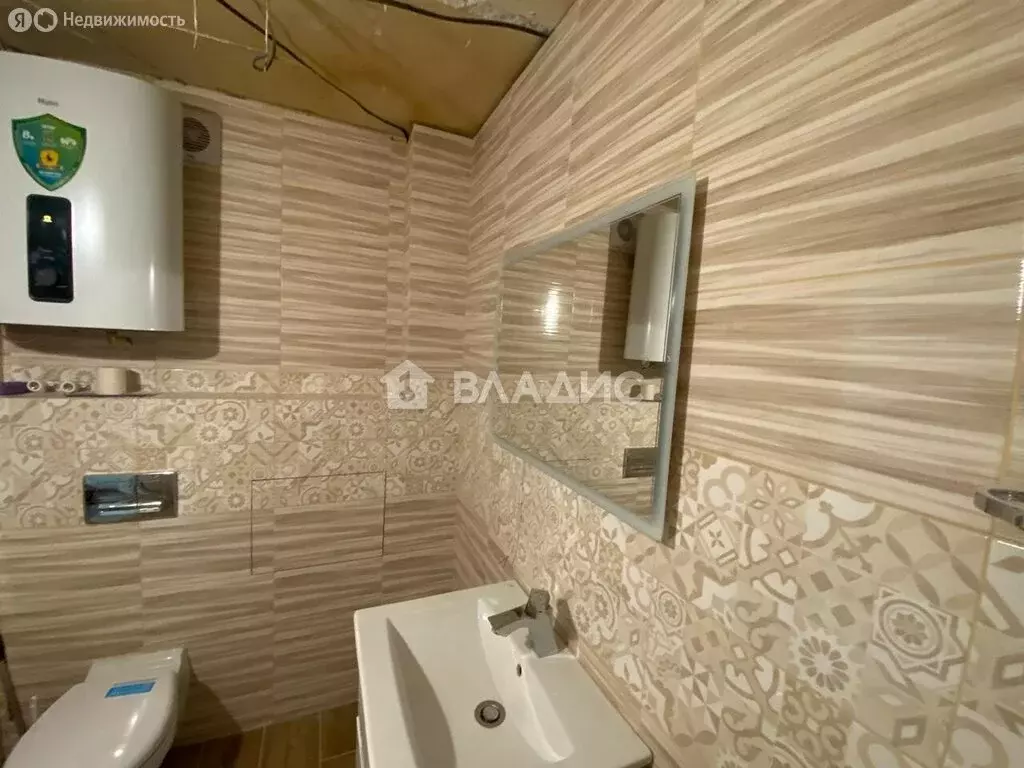2-комнатная квартира: Старая Каменка, Молодёжная улица, 4 (50 м) - Фото 0