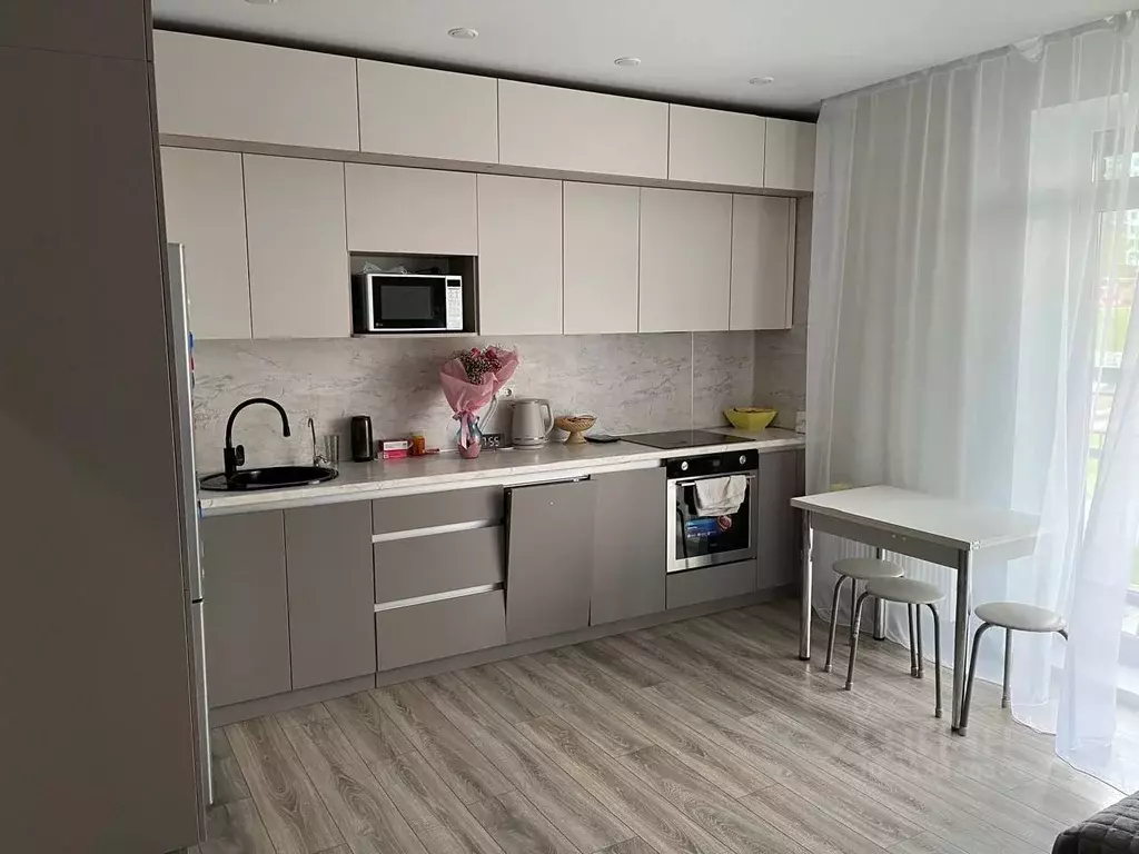 2-к кв. Удмуртия, Ижевск ул. Архитектора П.П. Берша, 26 (71.5 м) - Фото 0