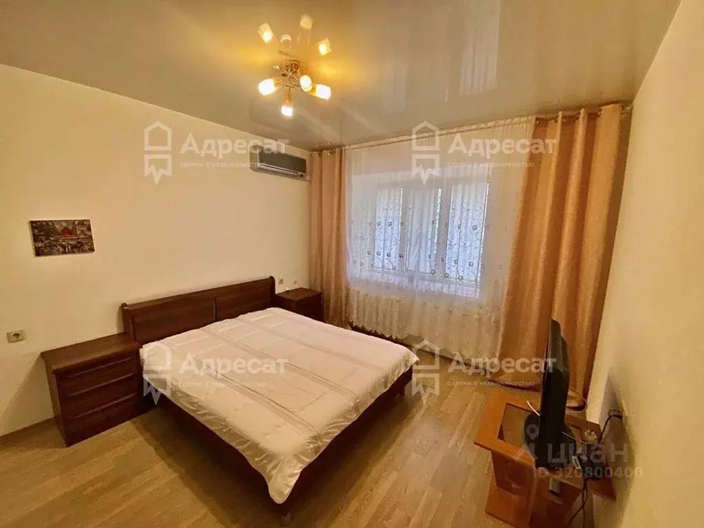 2-к кв. Волгоградская область, Волгоград бул. Энгельса, 26А (72.0 м) - Фото 1