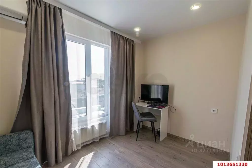 Дом в Краснодарский край, Краснодар Дубинка мкр, ул. Ким, 133 (205 м) - Фото 1