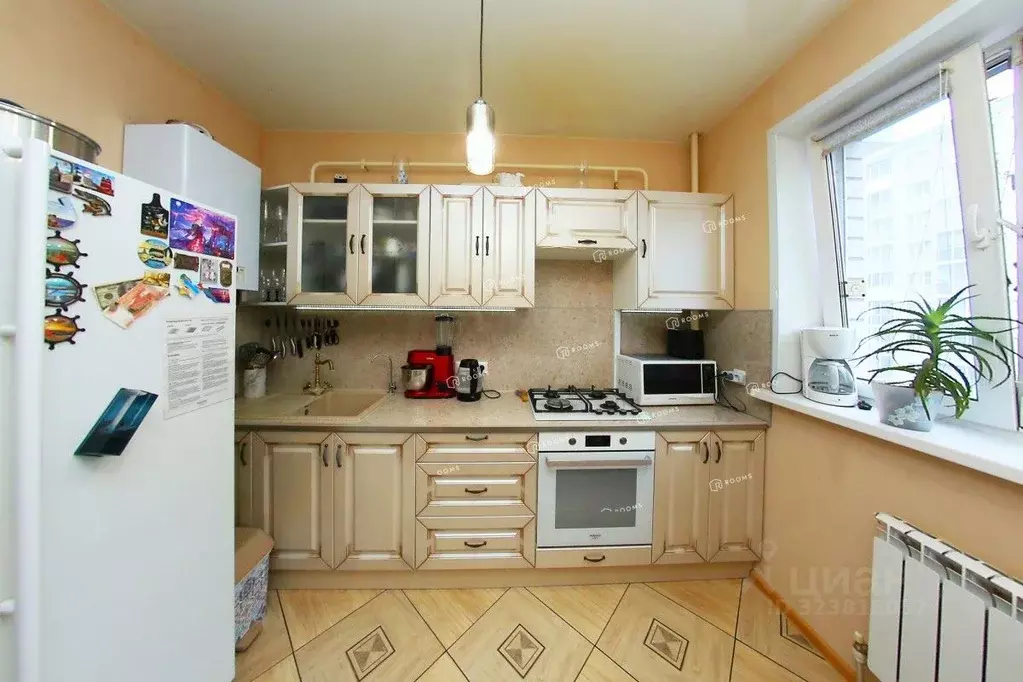 2-к кв. Тульская область, Тула Петровский квартал мкр, ул. Летчика ... - Фото 2