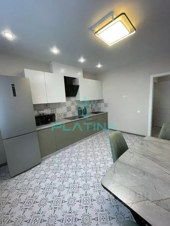 1-к кв. Татарстан, Казань ул. Рауиса Гареева, 78А (47.0 м) - Фото 2