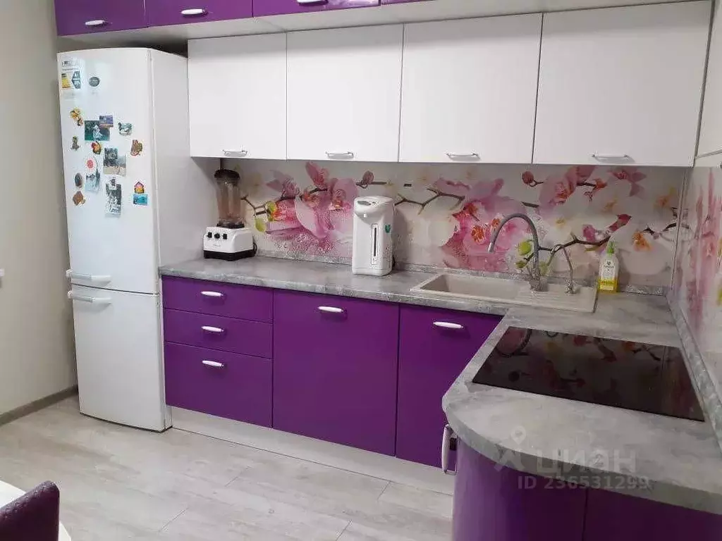 2-к кв. Тюменская область, Тюмень ул. Боровская, 33 (53.0 м) - Фото 1