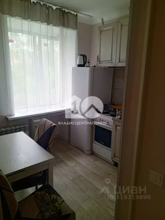 2-к кв. Новосибирская область, Новосибирск ул. Блюхера, 28 (40.0 м) - Фото 0