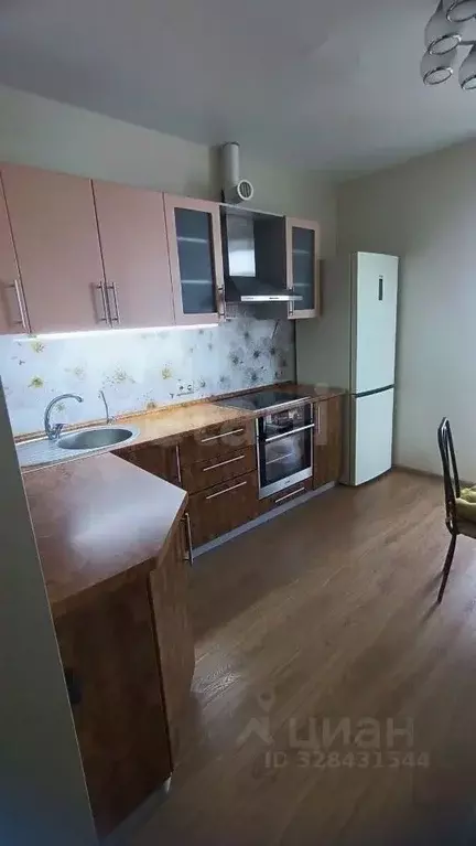 1-к кв. Тюменская область, Тюмень ул. Бакинских Комиссаров, 3 (36.0 м) - Фото 2